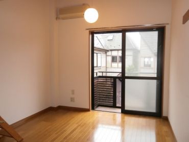 �y���ԁE���r���O�z�@