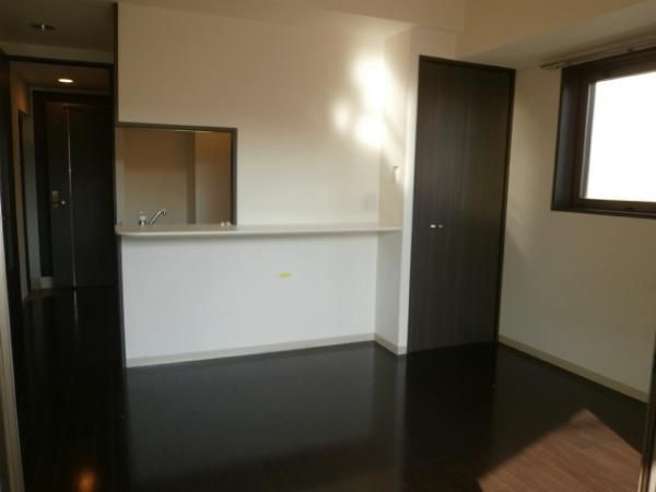 �y���ԁE���r���O�z�@