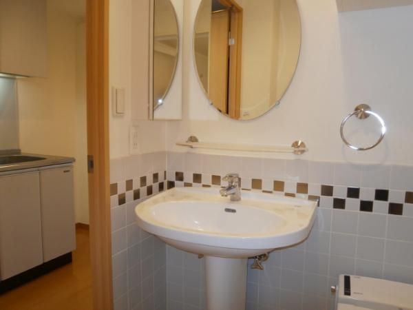 �y���ʏ��z�@