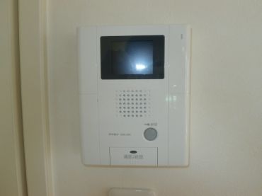 �y�Z�L�����e�B�z�@